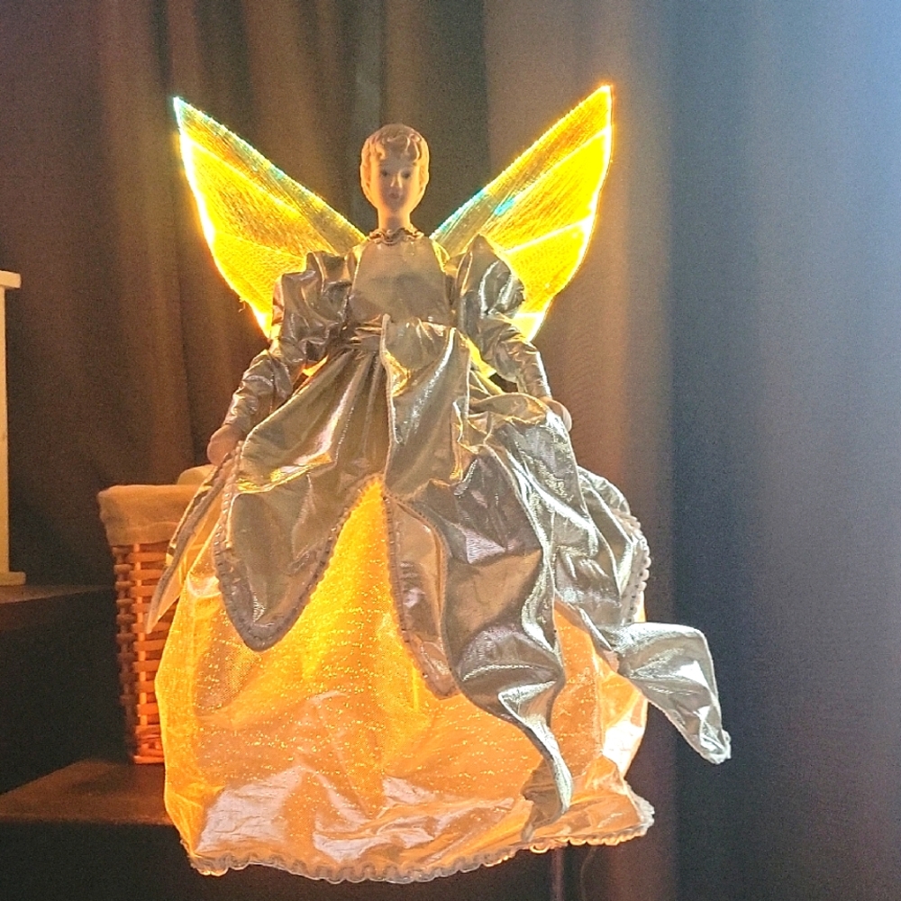 Angel TreeTopper, Fiber Optic,NIB/ Gorgeous!